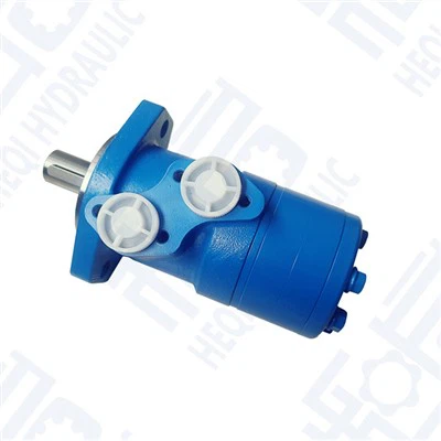 What is the role of the flow control valve in a hydraulic drive motor system?